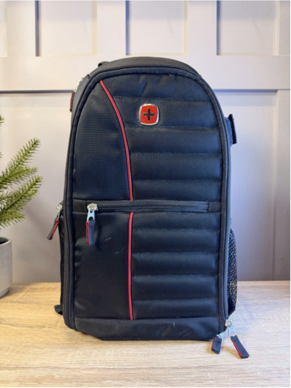 SwissGear Camera Case Backpack Travel Pack Black